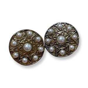 Two Sisters Sunburst Whimsies Gold and Pearl Clip-on Earrings